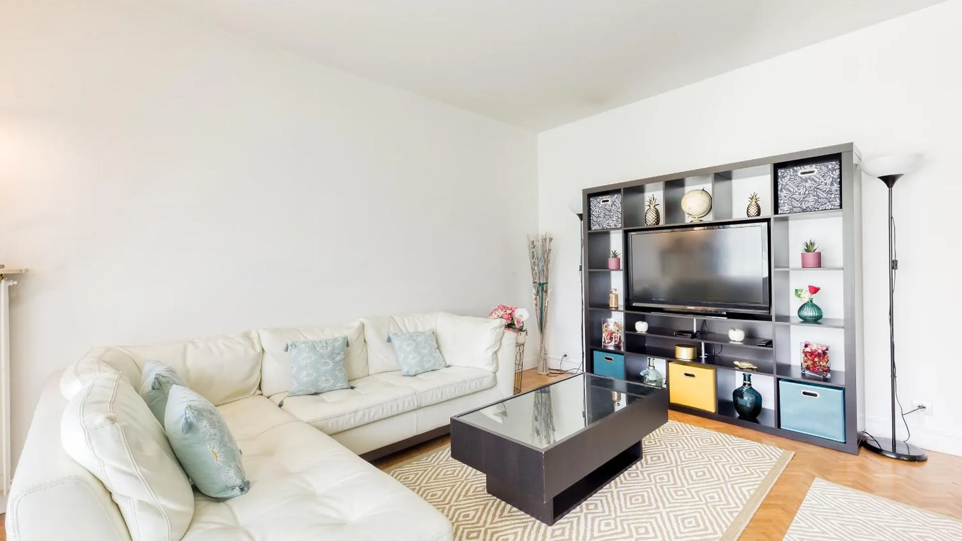 Disponible - 5Mn Paris - Gare A Pied - Jardin Terrasse - 6 Pers - Centre Ville - Proche Tous Commerces Et Transports - Wifi Maisons-Alfort France