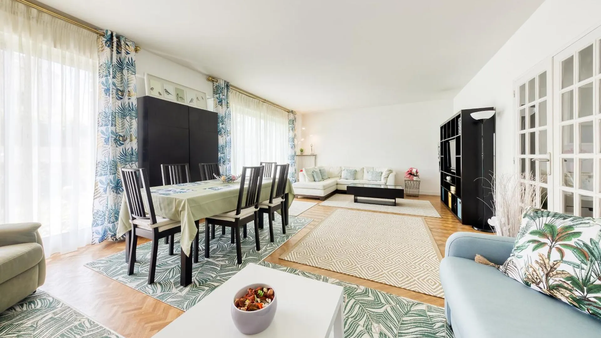 Disponible - 5Mn Paris - Gare A Pied - Jardin Terrasse - 6 Pers - Centre Ville - Proche Tous Commerces Et Transports - Wifi Maisons-Alfort